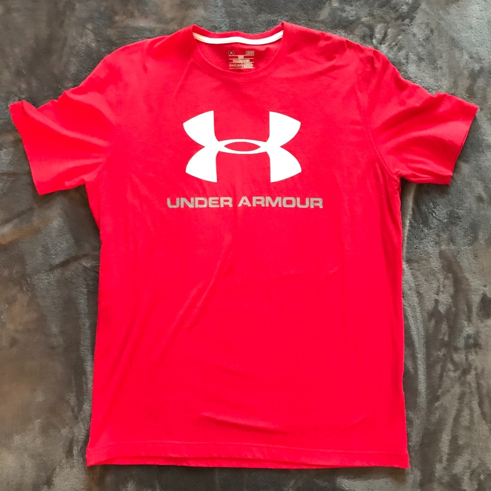 Red Under Armour T-Shirt NWOT